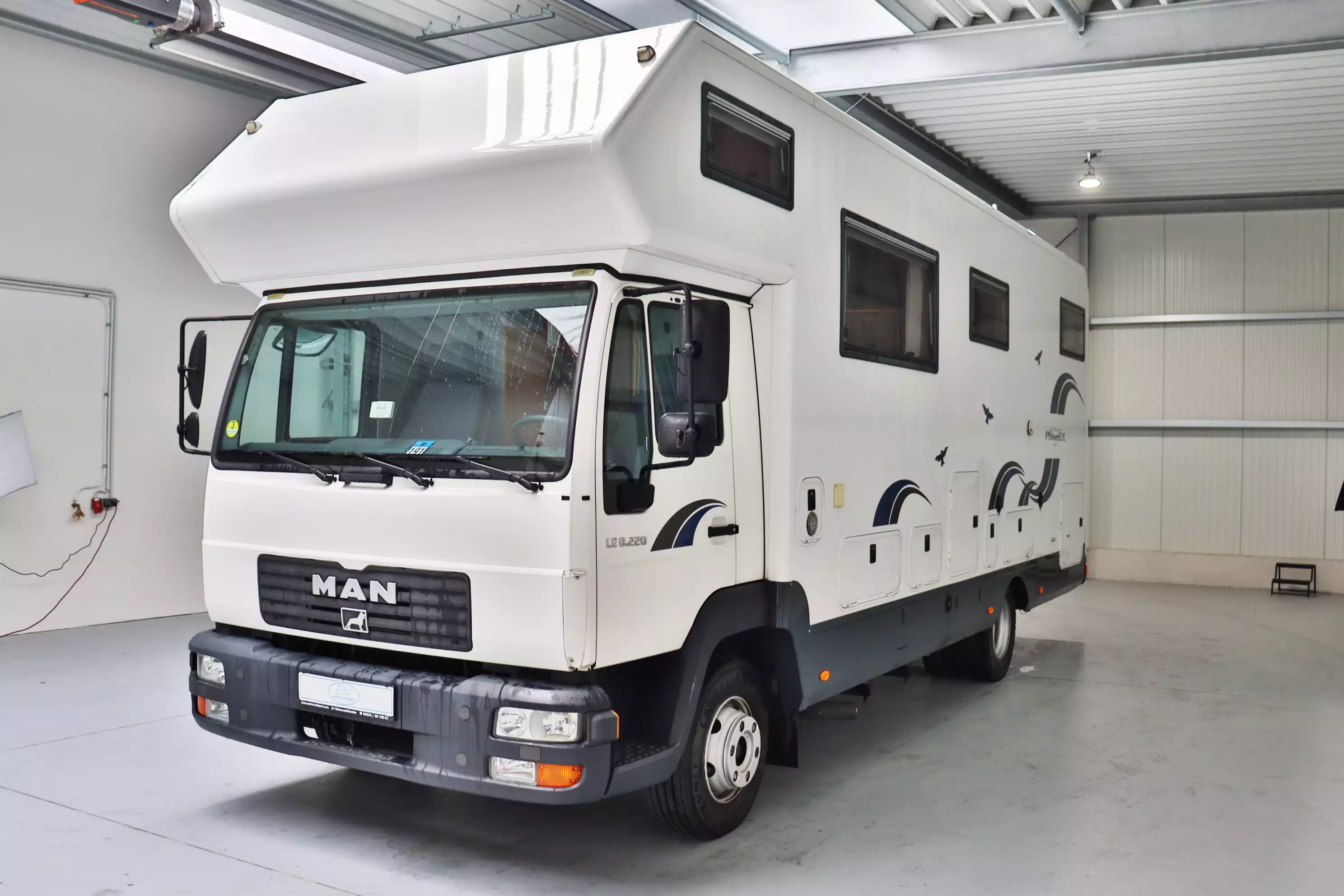 PHOENIX A 8200 G MAN